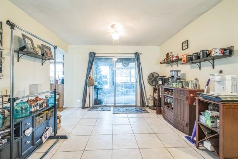 Commercial property in Edgewater, Florida 6 bedrooms, 349.13 sq.m. № 1840263 - photo 15