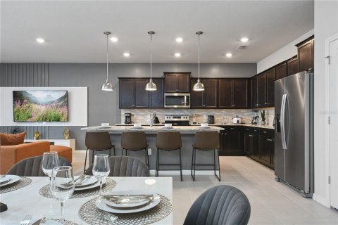 Casa en venta en Davenport, Florida, 10 dormitorios, 408.68 m2 № 1733146 - foto 10