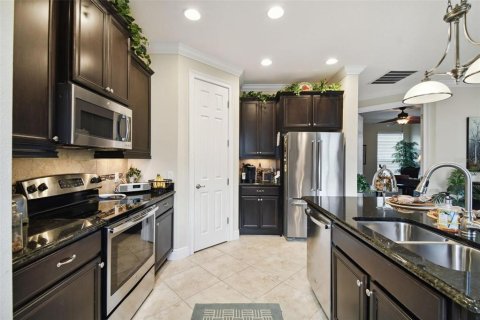 House in Kissimmee, Florida 2 bedrooms, 158.21 sq.m. № 1767388 - photo 11