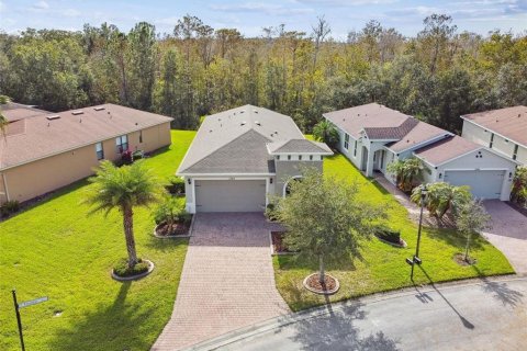 House in Kissimmee, Florida 2 bedrooms, 158.21 sq.m. № 1767388 - photo 1
