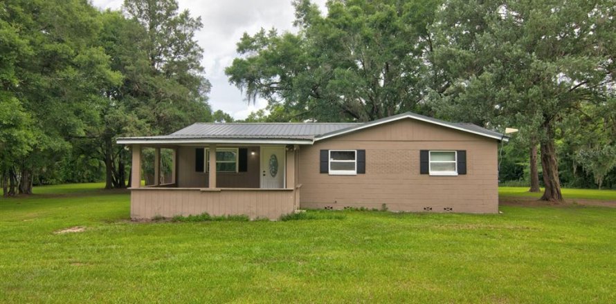 Villa ou maison à Alachua, Floride 3 chambres, 140.84 m2 № 1778646