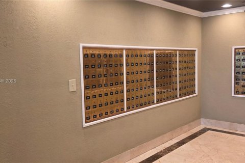 Condominio en alquiler en Sunny Isles Beach, Florida, 1 dormitorio, 65.5 m2 № 1948239 - foto 22