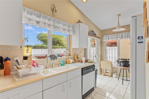 Casa en venta en Miramar, Florida, 3 dormitorios, 134.89 m2 № 2056665 - foto 13