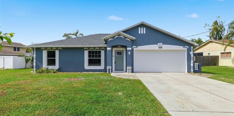 Villa ou maison à Spring Hill, Floride 3 chambres, 122.63 m2 № 2406317