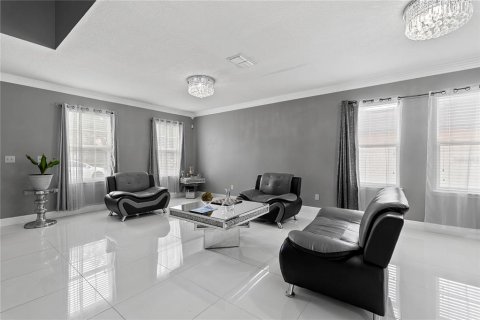Купить виллу или дом в Делтона, Флорида 9 комнат, 252.69м2, № 2233519 - фото 4