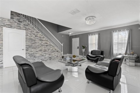 Купить виллу или дом в Делтона, Флорида 9 комнат, 252.69м2, № 2233519 - фото 3