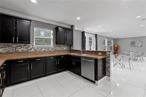 Купить виллу или дом в Делтона, Флорида 9 комнат, 252.69м2, № 2233519 - фото 7