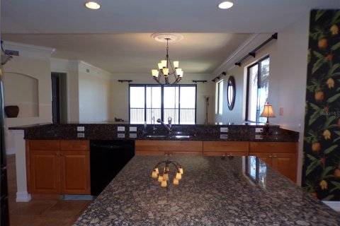 Copropriété à louer à Punta Gorda, Floride: 3 chambres, 225.66 m2 № 1584107 - photo 5
