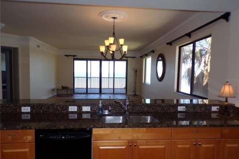 Copropriété à louer à Punta Gorda, Floride: 3 chambres, 225.66 m2 № 1584107 - photo 7
