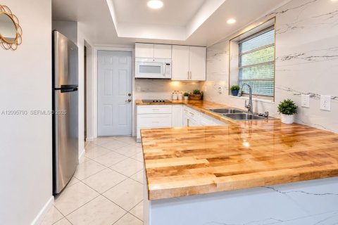 Casa en venta en Port St. Lucie, Florida, 3 dormitorios, 86.4 m2 № 2398159 - foto 11