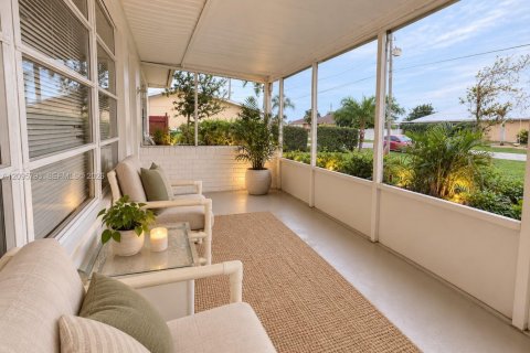 Casa en venta en Port St. Lucie, Florida, 3 dormitorios, 86.4 m2 № 2398159 - foto 5