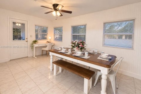 Casa en venta en Port St. Lucie, Florida, 3 dormitorios, 86.4 m2 № 2398159 - foto 8