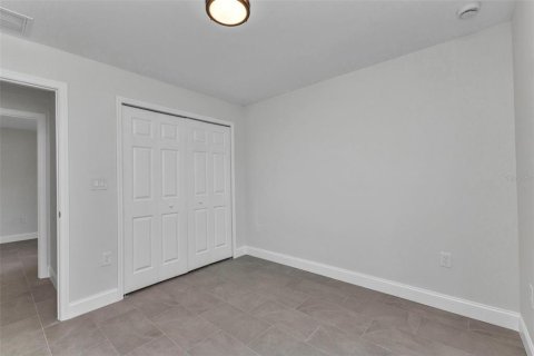 House in North Port, Florida 4 bedrooms, 135.54 sq.m. № 1818903 - photo 20