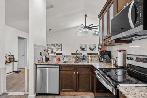 Villa ou maison à vendre à Lakeland, Floride: 3 chambres, 122.45 m2 № 2437377 - photo 11
