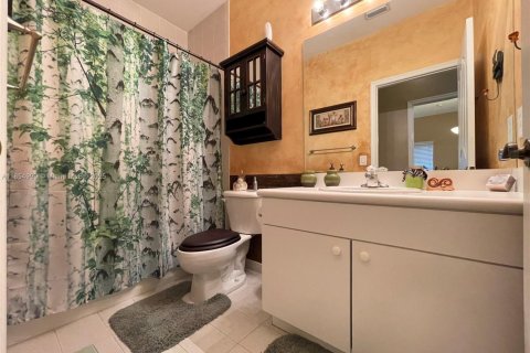 House in Homestead, Florida 4 bedrooms, 175.49 sq.m. № 1874720 - photo 23