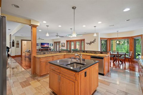 Casa en venta en Saint Petersburg, Florida, 4 dormitorios, 356.37 m2 № 1873831 - foto 13