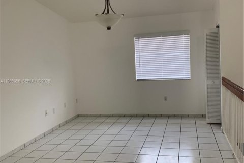 Купить кондоминиум в Хайалиа Гарденс, Флорида 2 спальни, 80.82м2, № 2025548 - фото 3