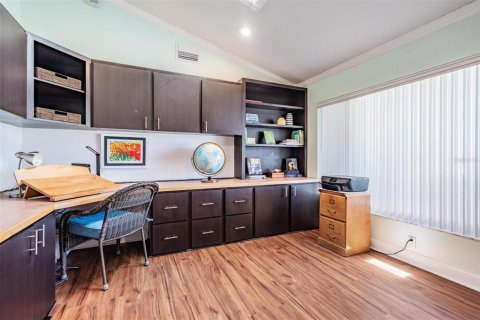 House in Palm Harbor, Florida 3 bedrooms, 225.1 sq.m. № 1846368 - photo 24