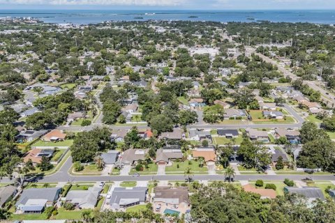 Casa en venta en Palm Harbor, Florida, 3 dormitorios, 225.1 m2 № 1846368 - foto 8