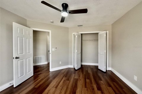 Casa en alquiler en Kissimmee, Florida, 3 dormitorios, 179.67 m2 № 1907812 - foto 28