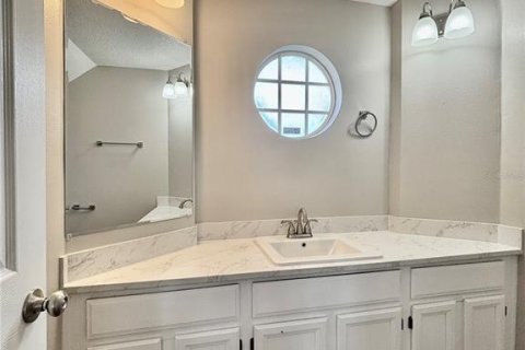 Casa en alquiler en Kissimmee, Florida, 3 dormitorios, 179.67 m2 № 1907812 - foto 19