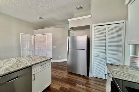 Casa en alquiler en Kissimmee, Florida, 3 dormitorios, 179.67 m2 № 1907812 - foto 9