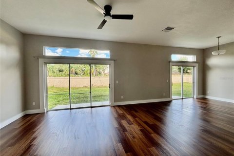 Casa en alquiler en Kissimmee, Florida, 3 dormitorios, 179.67 m2 № 1907812 - foto 14
