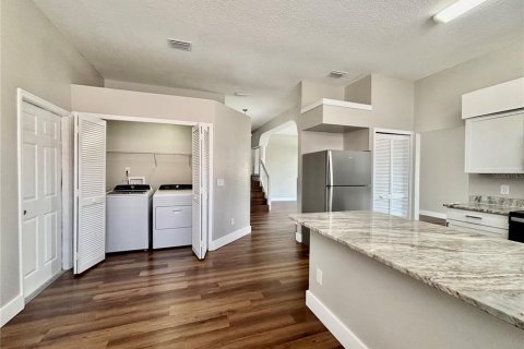 Casa en alquiler en Kissimmee, Florida, 3 dormitorios, 179.67 m2 № 1907812 - foto 10