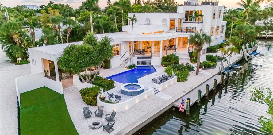 Villa ou maison à Nokomis, Floride 4 chambres, 523.23 m2 № 2398954