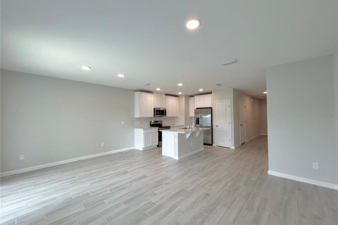 House in Orlando, Florida 3 bedrooms, 128.11 sq.m. № 1912775 - photo 3