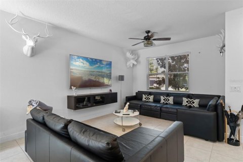 Adosado en venta en Winter Garden, Florida, 3 dormitorios, 166.2 m2 № 1785176 - foto 5