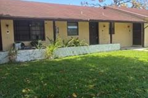 Appartement à louer à West Palm Beach, Floride: 1 chambre, 60.94 m2 № 2179653 - photo 2