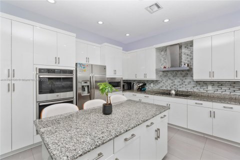 House in Cooper City, Florida 5 bedrooms, 300.45 sq.m. № 1663454 - photo 19