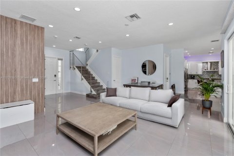House in Cooper City, Florida 5 bedrooms, 300.45 sq.m. № 1663454 - photo 25