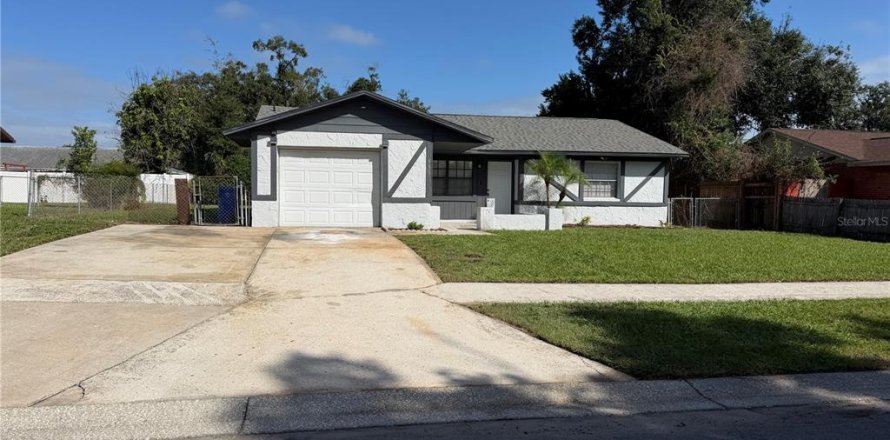 Villa ou maison à Seffner, Floride 3 chambres, 114.73 m2 № 2425603