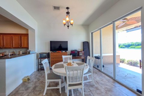 Touwnhouse à vendre à West Palm Beach, Floride: 3 chambres, 236.99 m2 № 2406146 - photo 5