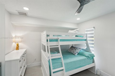 Casa en venta en Cape Coral, Florida, 3 dormitorios, 194.07 m2 № 1864018 - foto 30