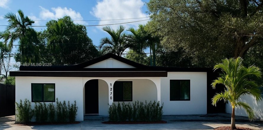 Casa en Miami, Florida 3 dormitorios, 98.38 m2 № 1986029
