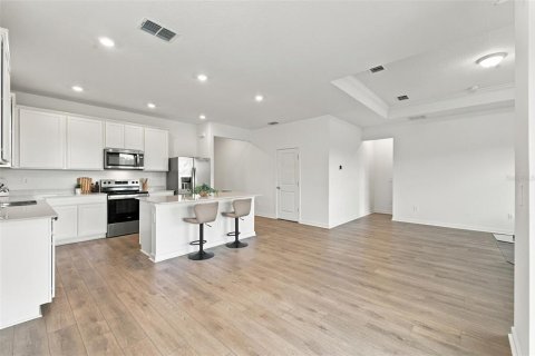Villa ou maison à vendre à Thonotosassa, Floride: 4 chambres, 171.78 m2 № 2430467 - photo 12