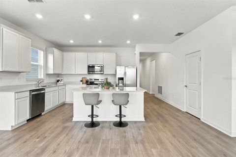 Villa ou maison à vendre à Thonotosassa, Floride: 4 chambres, 171.78 m2 № 2430467 - photo 11