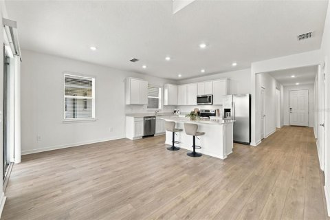 Villa ou maison à vendre à Thonotosassa, Floride: 4 chambres, 171.78 m2 № 2430467 - photo 8
