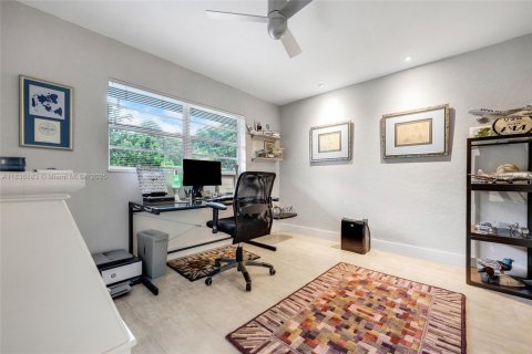 Condo in Miami, Florida, 2 bedrooms  № 1821650 - photo 23