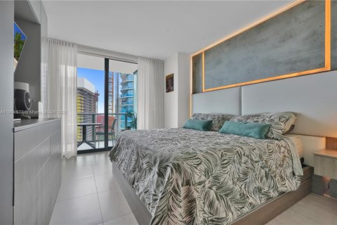 Condo in Miami, Florida, 3 bedrooms  № 1955895 - photo 28