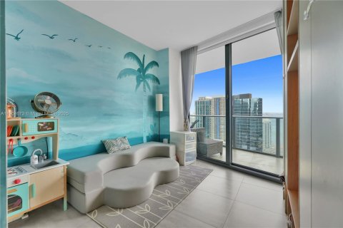 Condo in Miami, Florida, 3 bedrooms  № 1955895 - photo 26