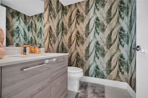 Condo in Miami, Florida, 3 bedrooms  № 1955895 - photo 23