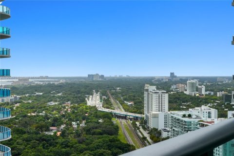 Condo in Miami, Florida, 3 bedrooms  № 1955895 - photo 7
