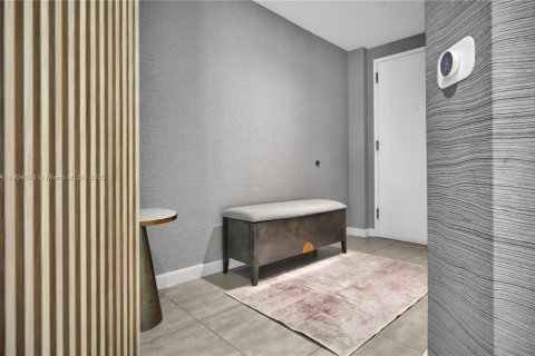 Condo in Miami, Florida, 3 bedrooms  № 1955895 - photo 29