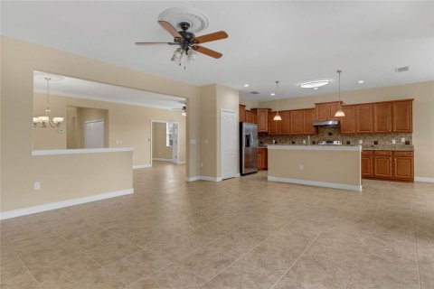 Casa en alquiler en Mount Dora, Florida, 3 dormitorios, 231.79 m2 № 1828546 - foto 3