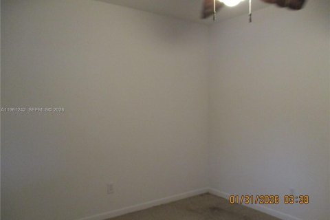 Condo in Oakland Park, Florida, 2 bedrooms  № 2024293 - photo 30