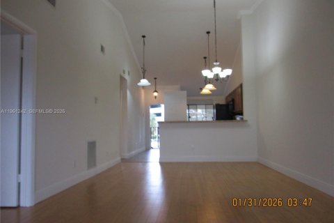 Condo in Oakland Park, Florida, 2 bedrooms  № 2024293 - photo 13